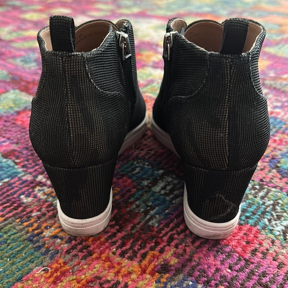 Like New Camo Heeled Sneakers - Picture 3 of 4